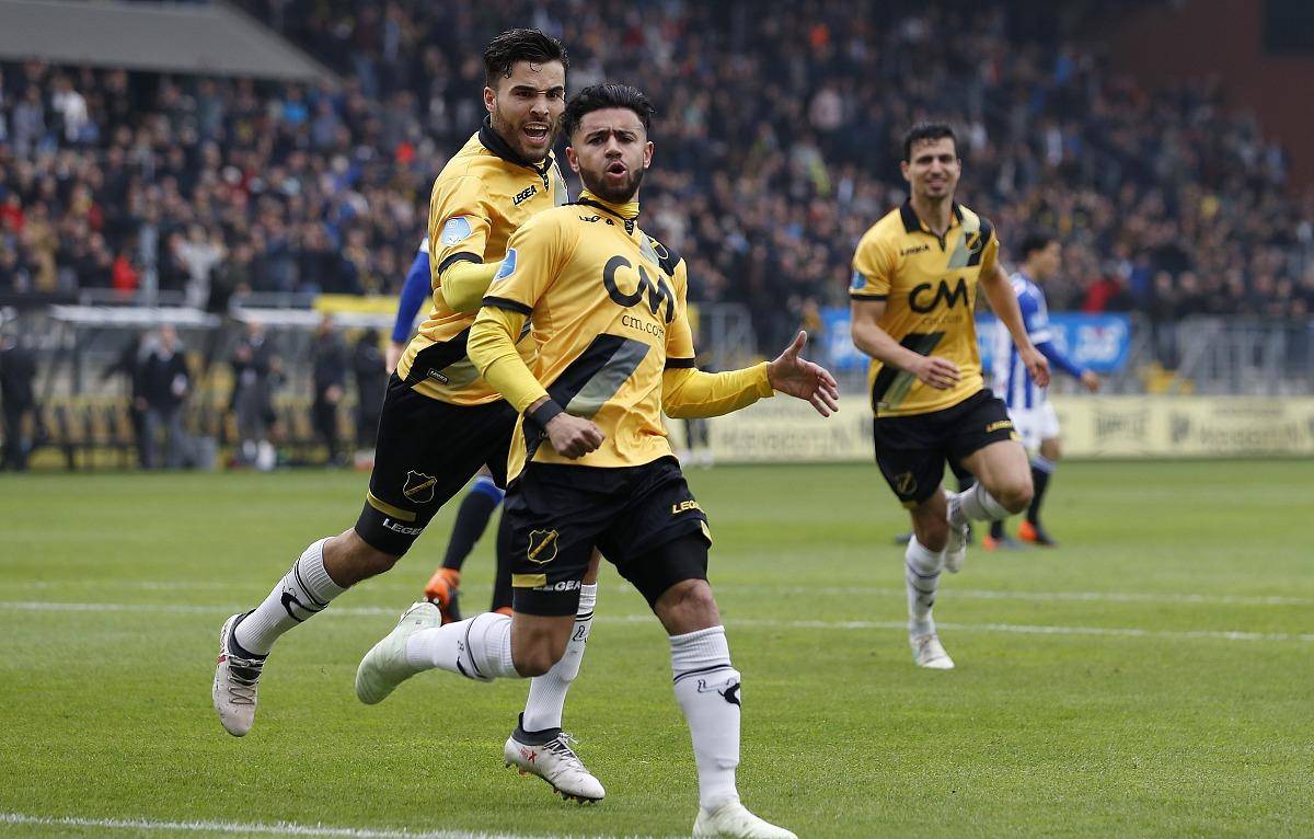 转折点！阿贾克斯再遭质疑，荷甲国际比赛日攻防权衡，媒体盛赞，心理建设被强调的简单介绍-九游官网